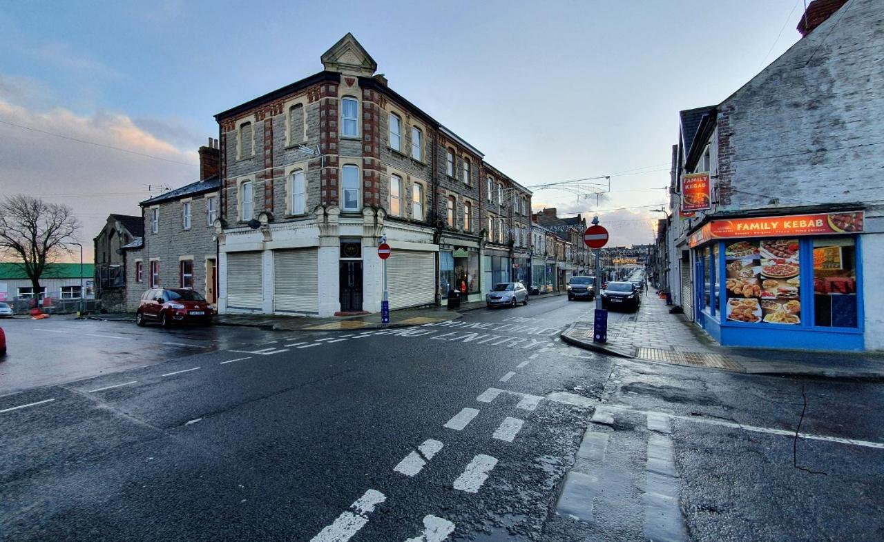 F3 2 Bedroomed Town House - Free Parking - Super 150 Mbps Wifi Near Gavin N Stacey Film House - 1 Free Dog Allowed Barry Eksteriør bilde