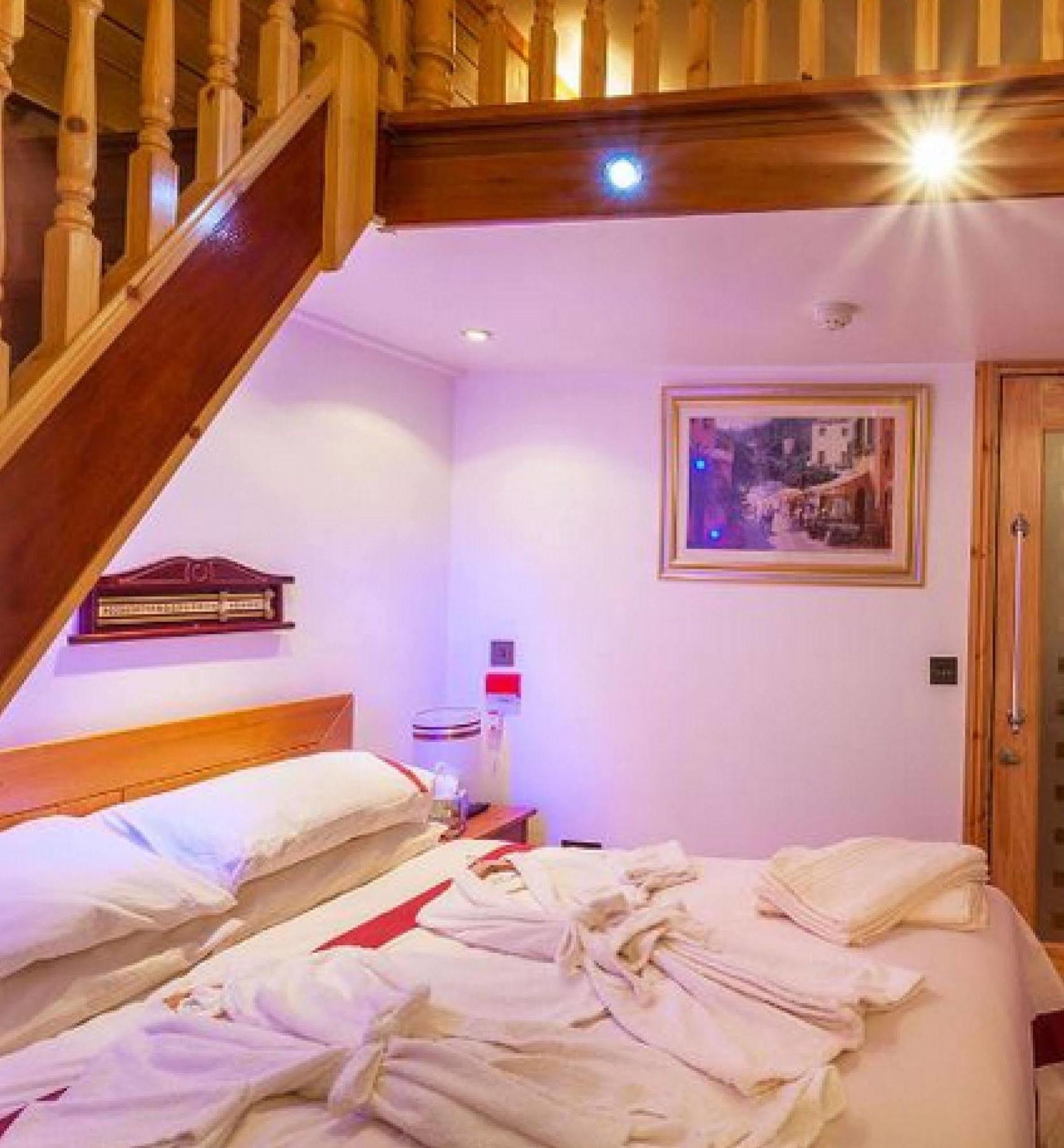 F3 2 Bedroomed Town House - Free Parking - Super 150 Mbps Wifi Near Gavin N Stacey Film House - 1 Free Dog Allowed Barry Eksteriør bilde