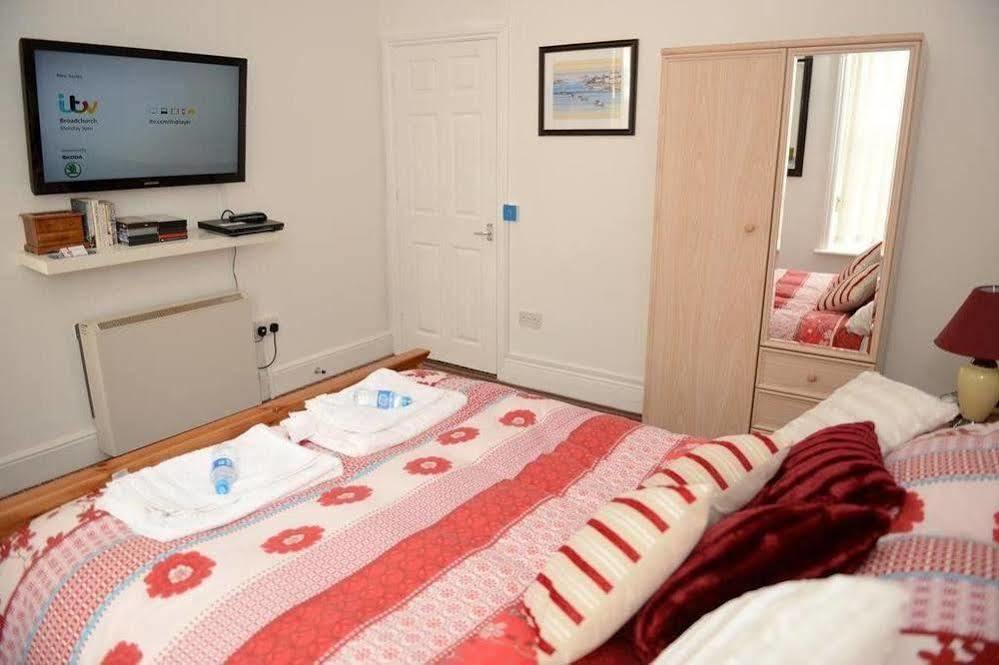 F3 2 Bedroomed Town House - Free Parking - Super 150 Mbps Wifi Near Gavin N Stacey Film House - 1 Free Dog Allowed Barry Eksteriør bilde